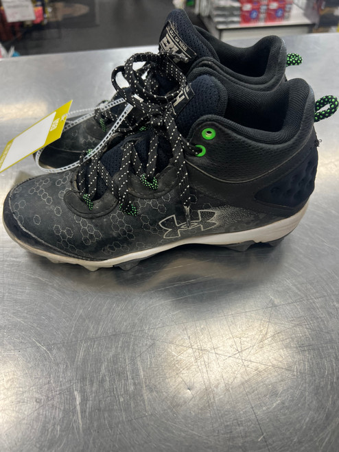 Vist Large View of Product Image Which is Used Under Armour BH BB/SB Cleats Black Junior 04.5