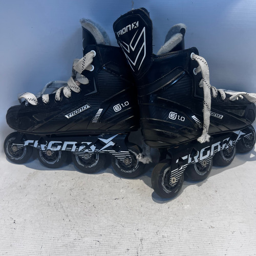 Vist Large View of Product Image Which is Used Roller Hockey Skates Black Youth 08.0