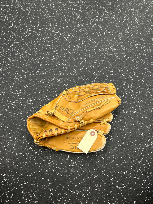 Vist Large View of Product Image Which is Used Easton BLACK MAGIC BB/SB Glove RH Throw Brown 12 1/2"