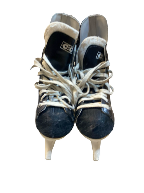 Vist Large View of Product Image Which is Used CCM CHAMPION 2000 Junior Hockey Skate Junior 03