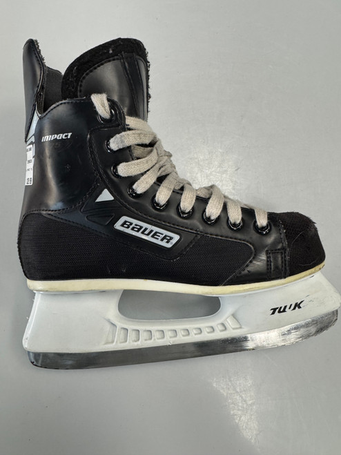 Vist Large View of Product Image Which is Used Bauer IMPACT 75 Intermediate Hockey Skate Intermediate 5.0
