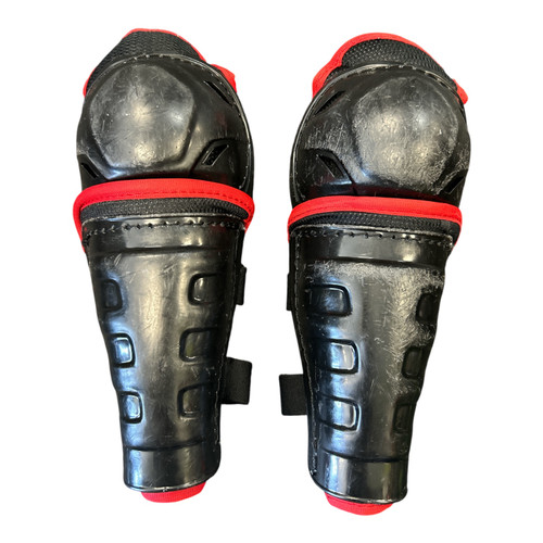 Vist Large View of Product Image Which is Used CCM SG Youth Shin Guards Black 8"