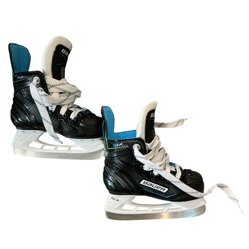 Vist Large View of Product Image Which is Used Bauer XLP SKATE YTH Youth Hockey Skate Youth 07.0