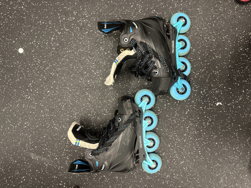 Vist Large View of Product Image Which is Used MARSBLADE R1 TEAM Roller Hockey Skates Black Junior 06