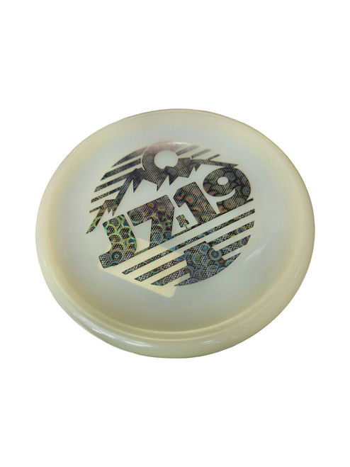 Vist Large View of Product Image Which is Used Kastaplast BERGKASTAPLAST BERG GLOW Disc Golf Putter White