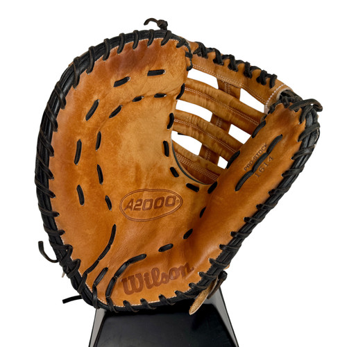 Vist Large View of Product Image Which is Used Wilson A2000 1614 First Base Mitt LH Throw 12.5"