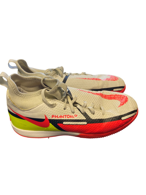 Vist Large View of Product Image Which is Used Nike Soccer Indoor Shoes White Junior 03