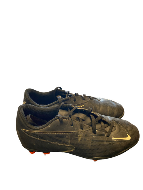 Vist Large View of Product Image Which is Used Nike Soccer Cleats Black Junior 02.5