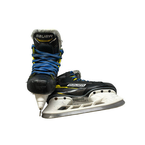 Vist Large View of Product Image Which is Used Bauer SUPREME M4 Junior Hockey Skate Junior 02