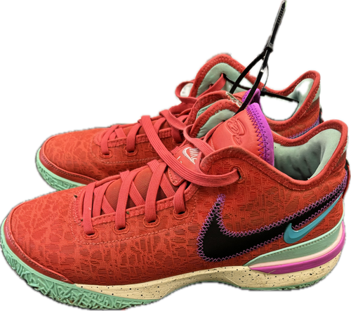 Vist Large View of Product Image Which is Used Nike AIR ZOOM LBJ Basketball Shoes M Red Senior 8.5