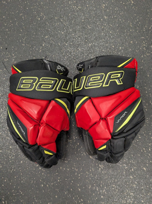 Vist Large View of Product Image Which is Used Bauer 2X PRO Junior Gloves None 11"