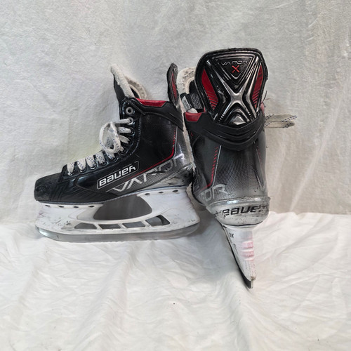 Vist Large View of Product Image Which is Used Bauer VAPOR 3X Senior Hockey Skate Senior 6