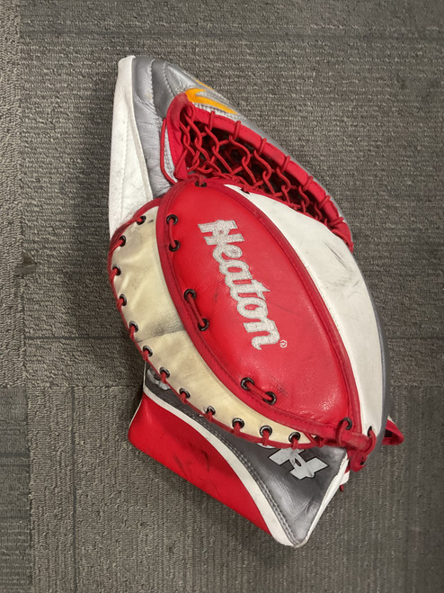 Vist Large View of Product Image Which is Used Heaton HELITE-Z Senior Goalie Catcher Red