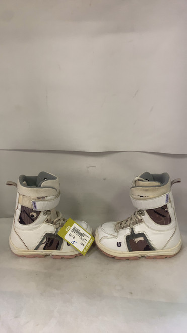 Vist Large View of Product Image Which is Used Burton FREESTYLE Girls Snowboard Boots White Junior 05 11897-S000139736