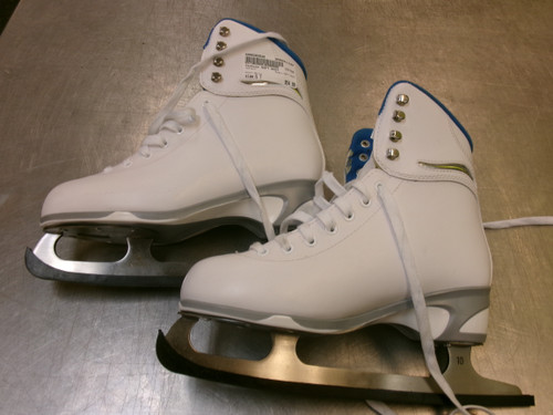 Vist Large View of Product Image Which is Used Jackson SOFT BOOT Womens Softboot Skate White Senior 7