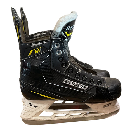Vist Large View of Product Image Which is Used Bauer SUPREME M1 Intermediate Hockey Skate Intermediate 3.5