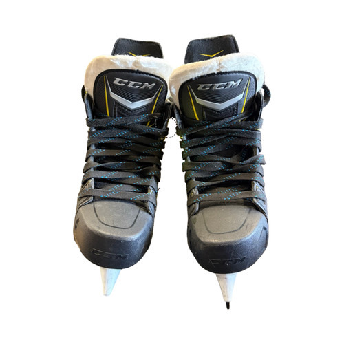 Vist Large View of Product Image Which is Used CCM Tacks 9070 Hockey Skate Junior 02