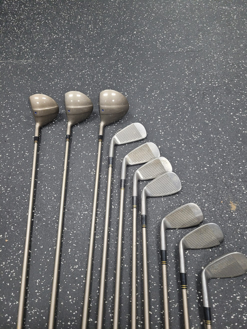 Vist Large View of Product Image Which is Used Square Two LPGA LIGHT AND EASY XL Womens Complete Set RH 10 Piece