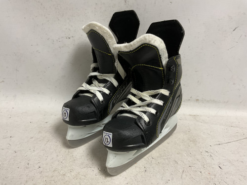 Vist Large View of Product Image Which is Used CCM TACKS AS550 Youth Hockey Skate Youth 12.0