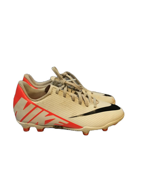 Vist Large View of Product Image Which is Used Nike DJ5958-600 Soccer Cleats White Junior 01.5