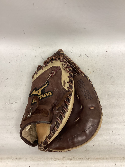 Vist Large View of Product Image Which is Used Mizuno FRANCHISE CM BB/SB Catchers RH Throw Brown 33"
