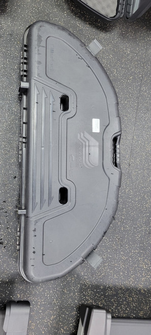 Vist Large View of Product Image Which is Used MATTHEWS MONSTER CHILL W ARROWS AND CASE Adult Bow
