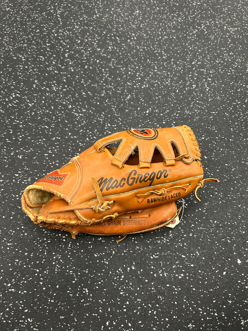 Vist Large View of Product Image Which is Used MacGregor MG60 BB/SB Glove RH Throw Brown 13"