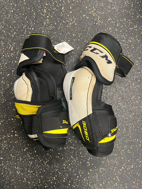 Vist Large View of Product Image Which is Used CCM TACKD 9060 Senior Elbow Pads SM
