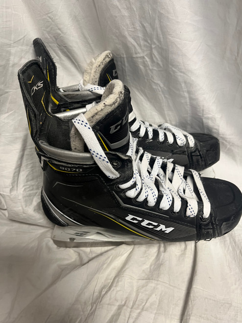 Vist Large View of Product Image Which is Used CCM TACKS 9070 SKATES Senior Hockey Skate Senior 8.5