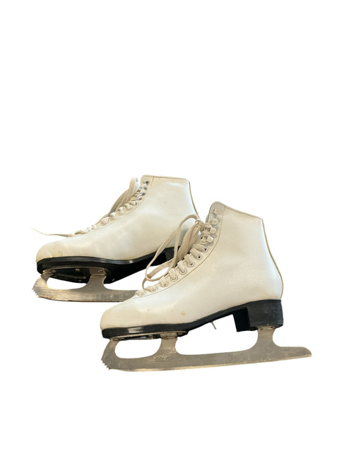 Vist Large View of Product Image Which is Used MOTIV WomensFigure Skate White Senior 6