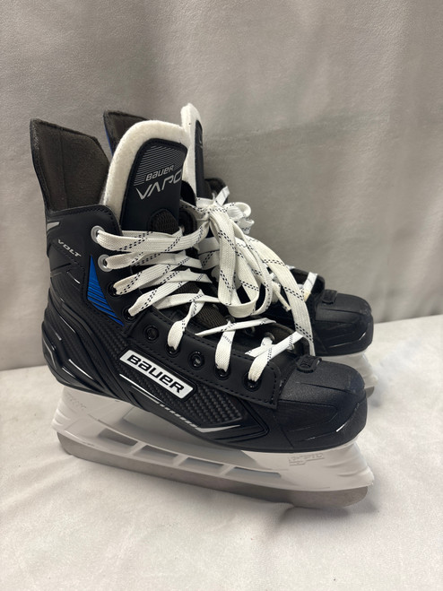Vist Large View of Product Image Which is Used Bauer VAPOR X Junior Hockey Skate Junior 05