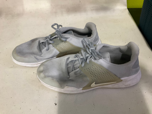 Vist Large View of Product Image Which is Used Nike Running/X-Train Shoes M Grey Senior 10