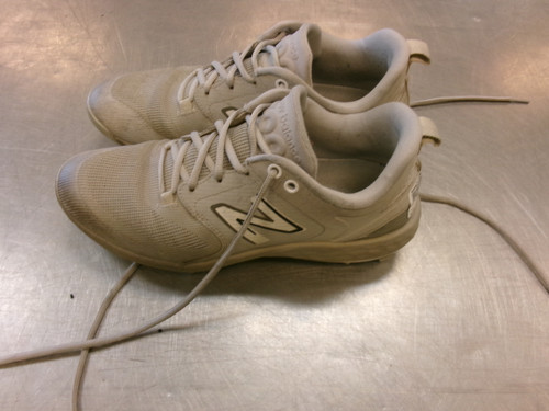 Vist Large View of Product Image Which is Used New Balance CLEAT BB/SB Cleats Grey Senior 9