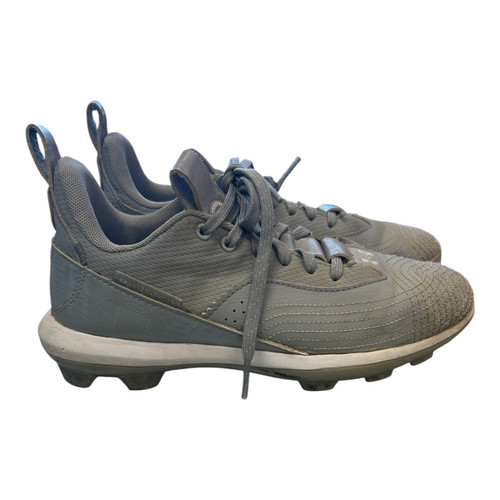 Vist Large View of Product Image Which is Used Under Armour 3025589-101 GRY/WHT CLEATS BB/SB Cleats Grey Junior 04
