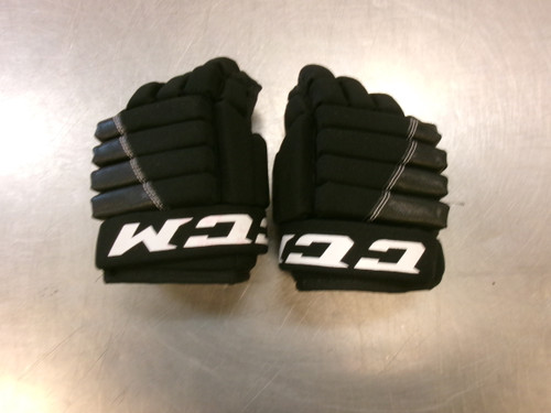 Vist Large View of Product Image Which is Used CCM T4R Junior Gloves Black 10"