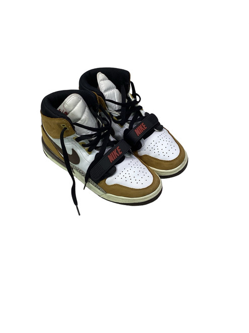 Vist Large View of Product Image Which is Used Nike JORDAN LEGACY 312 GS Running/X-Train Shoes Y