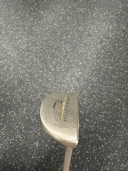 Vist Large View of Product Image Which is Used Nicklaus SIGNATURE SERIES Mens Putter RH