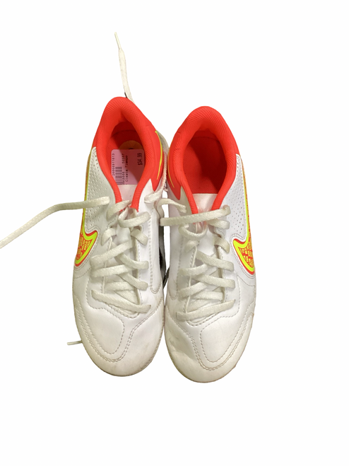 Vist Large View of Product Image Which is Used Nike Soccer Cleats White Junior 03