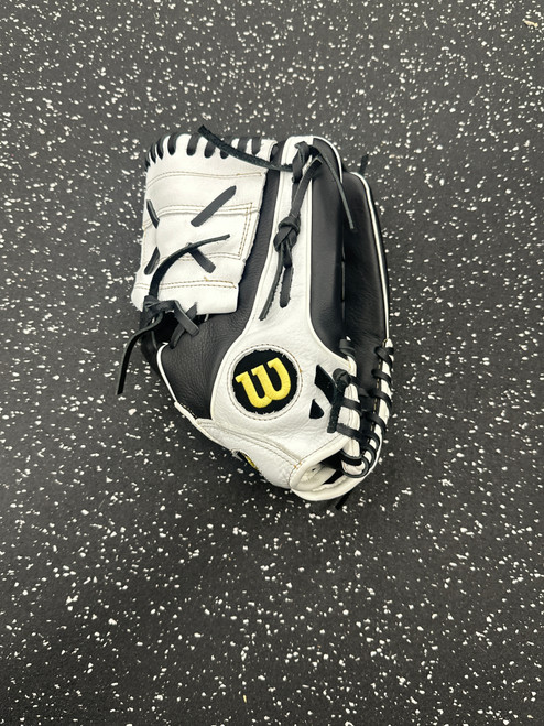Vist Large View of Product Image Which is Used Wilson A550 BB/SB Glove RH Throw Black 12"