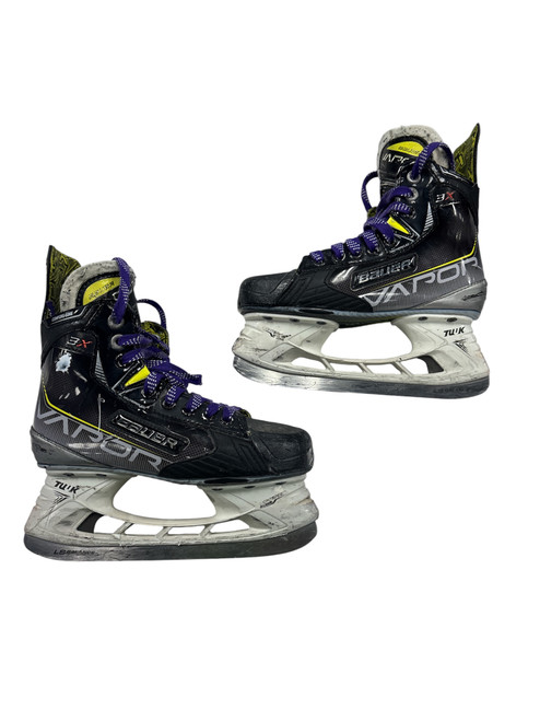 Vist Large View of Product Image Which is Used Bauer VAPOR 3X Junior Hockey Skate Junior 03.5