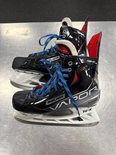 Vist Large View of Product Image Which is Used Bauer VAPOR X3.7 Senior Hockey Skate Senior 10.5