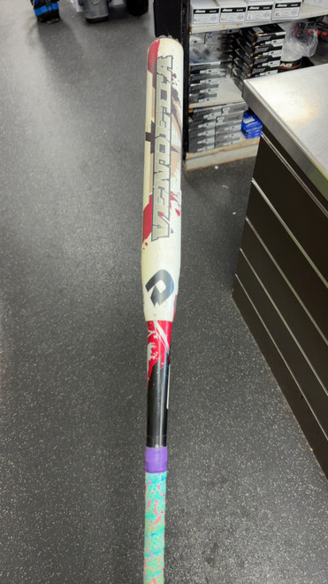 Vist Large View of Product Image Which is Used Demarini VENDETTA BB/SB Fastpitch Bat 33"