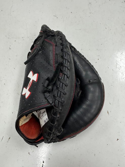 Vist Large View of Product Image Which is Used Under Armour UACM-100Y BB/SB Catchers RH Throw Black 31 1/2"