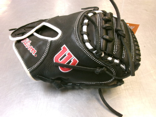 Vist Large View of Product Image Which is Used Wilson CATCHERS TRAINER BB/SB Catchers RH Throw Black 30"