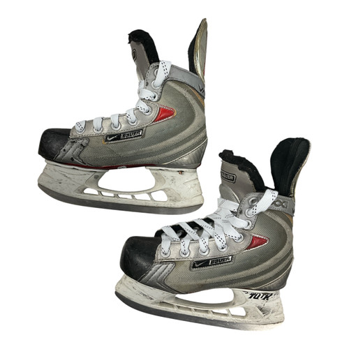 Vist Large View of Product Image Which is Used Bauer NIKE BAUER VAPOR XXII Junior Hockey Skate Junior 01