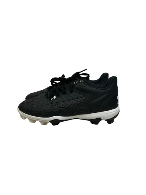 Vist Large View of Product Image Which is Used Under Armour Leadoff Low Jr 6 BB/SB Cleats Black 
