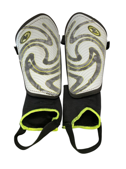 Vist Large View of Product Image Which is Used Soccer Shin Guards Junior White LG