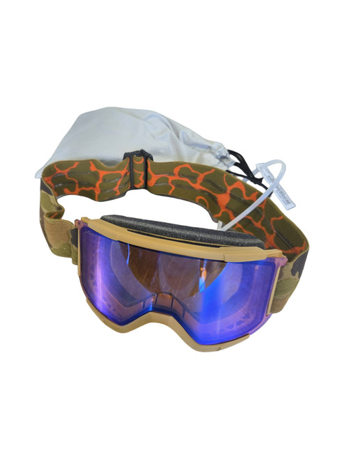 Vist Large View of Product Image Which is Used Smith SQUAD XL GOGGLES Snow Goggles Adult Brown