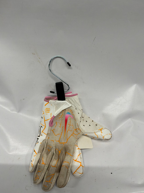 Vist Large View of Product Image Which is Used Nike NIKE WHITE GLOVES FB Gloves White XL