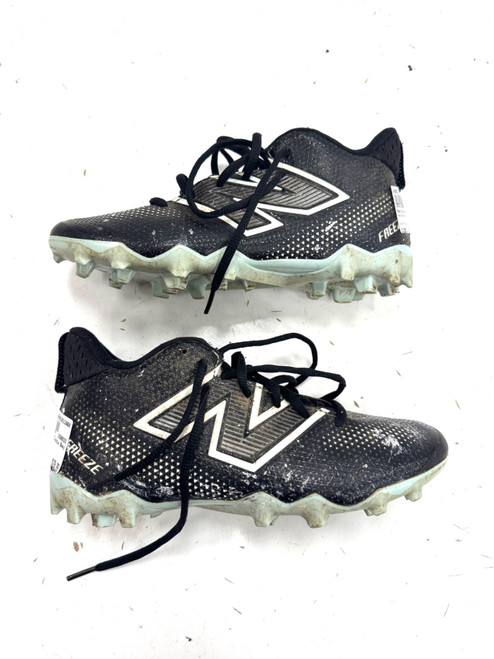 Vist Large View of Product Image Which is Used New Balance LAX Cleats Boys Black Junior 04